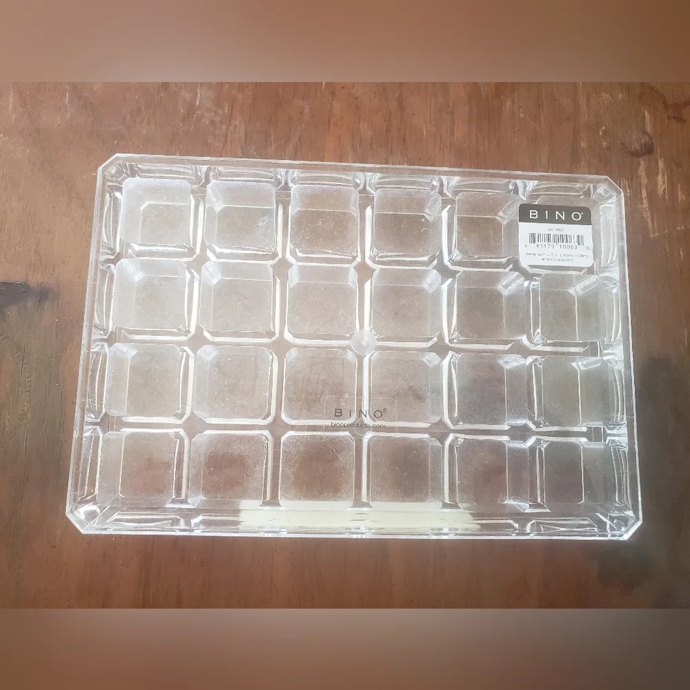 Bingo Acryllic Lip Product organizer, clear